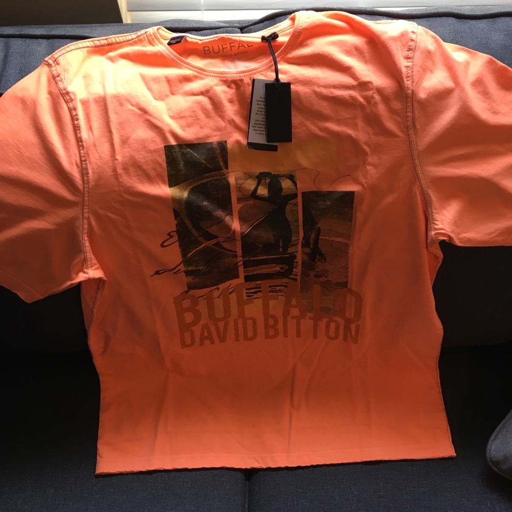 Brand new buffalo T-shirt